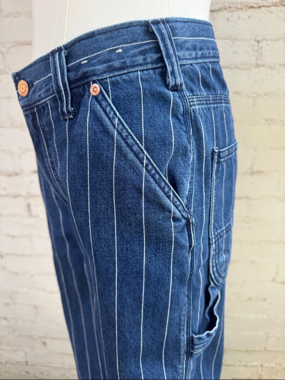 GAP 90s Loose Carpenter Mid Rise Medium Indigo Pinstripe Jeans Size 24 - Picture 9 of 16